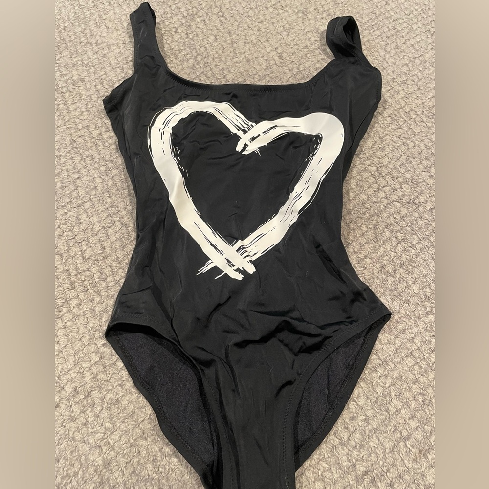 KAMALIKULTURE Brand Black Low Back Tank Mio Heart Graphic Swim Suit Size XS NWOT